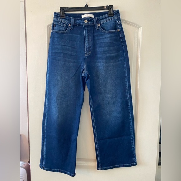 KanCan Denim - KanCan Dark Wash High Waist Cropped Wide Leg Jeans - Size 29 - Like New